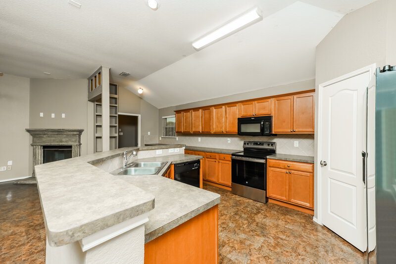 2,290/Mo, 6528 Fitzgerald St Fort Worth, TX 76179 Kitchen View