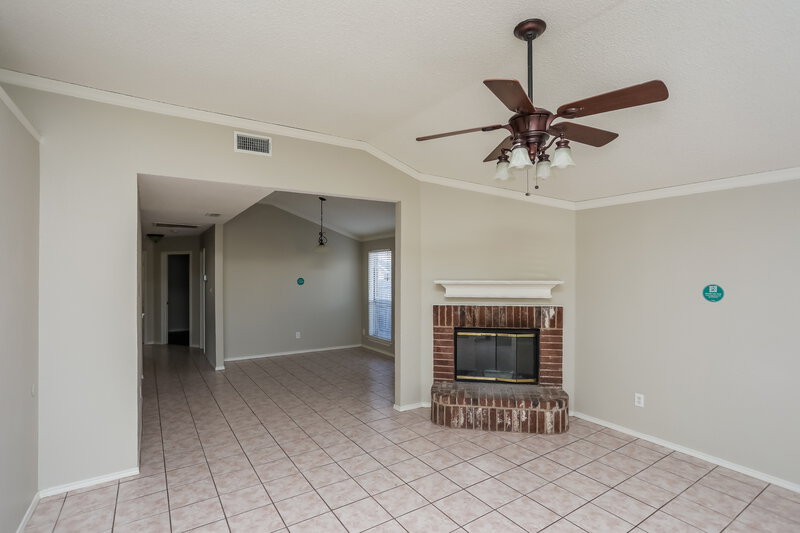 1,920/Mo, 4220 Fernleaf Dr Fort Worth, TX 76137 Living Room View 3