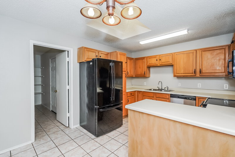 1,910/Mo, 4220 Fernleaf Dr Fort Worth, TX 76137 Kitchen View 2