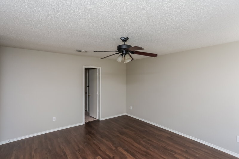 1,920/Mo, 4220 Fernleaf Dr Fort Worth, TX 76137 Main Bedroom View 2