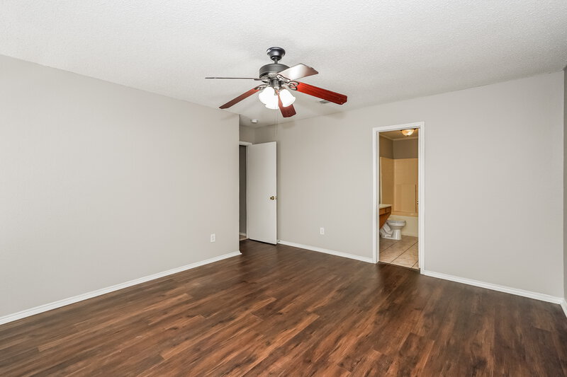 1,910/Mo, 4220 Fernleaf Dr Fort Worth, TX 76137 Main Bedroom View