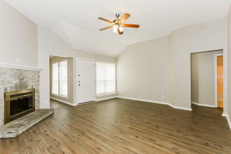 2,215/Mo, 1211 Old Knoll Dr Wylie, TX 75098 Living Room View