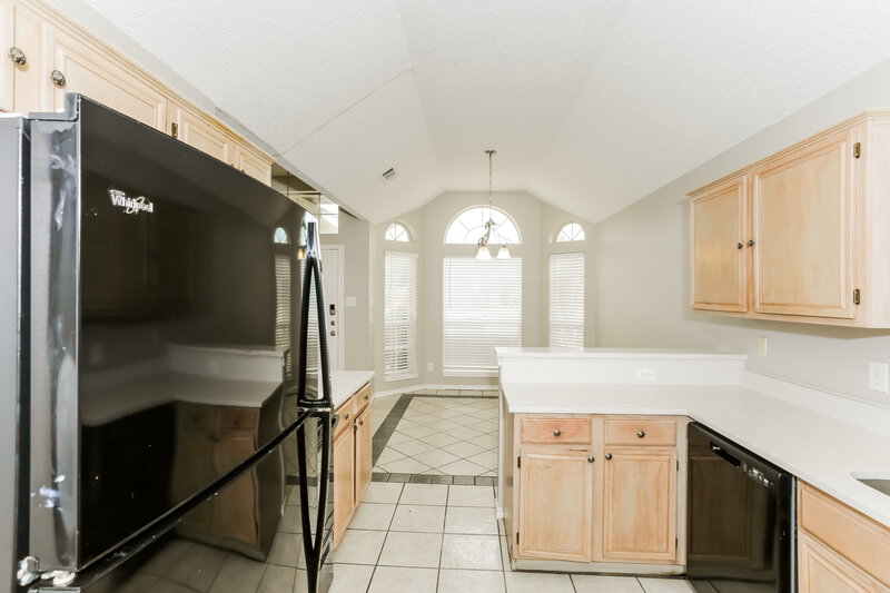 2,215/Mo, 1211 Old Knoll Dr Wylie, TX 75098 Kitchen View 2