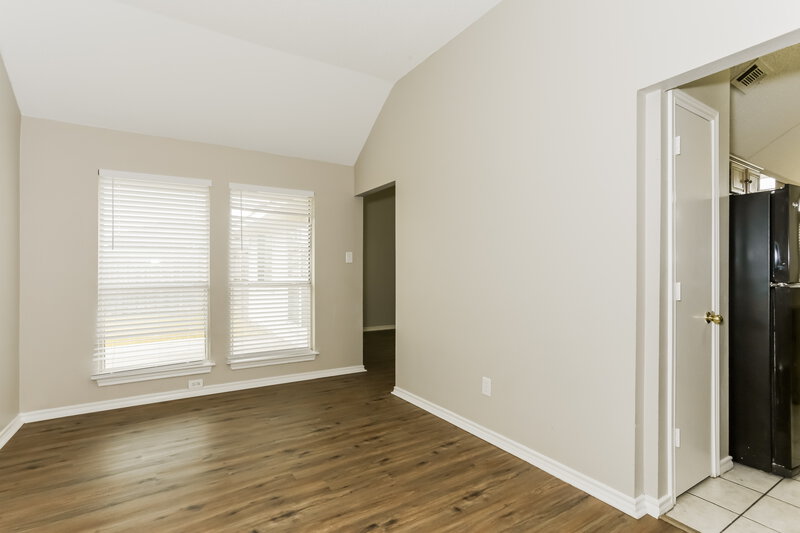 2,215/Mo, 1211 Old Knoll Dr Wylie, TX 75098 Family Room View