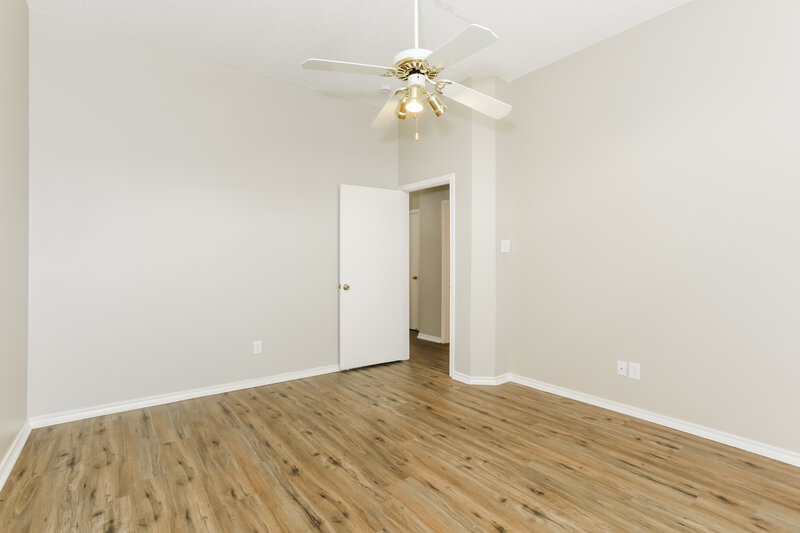 2,215/Mo, 1211 Old Knoll Dr Wylie, TX 75098 Main Bedroom View 2