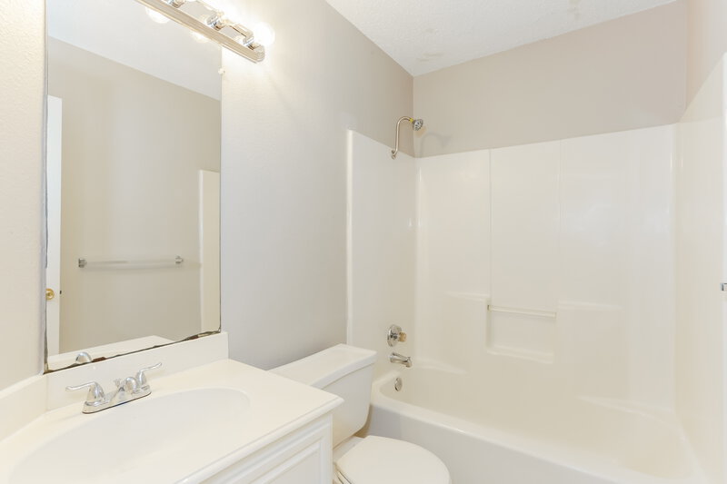 2,215/Mo, 1211 Old Knoll Dr Wylie, TX 75098 Bathroom View 2