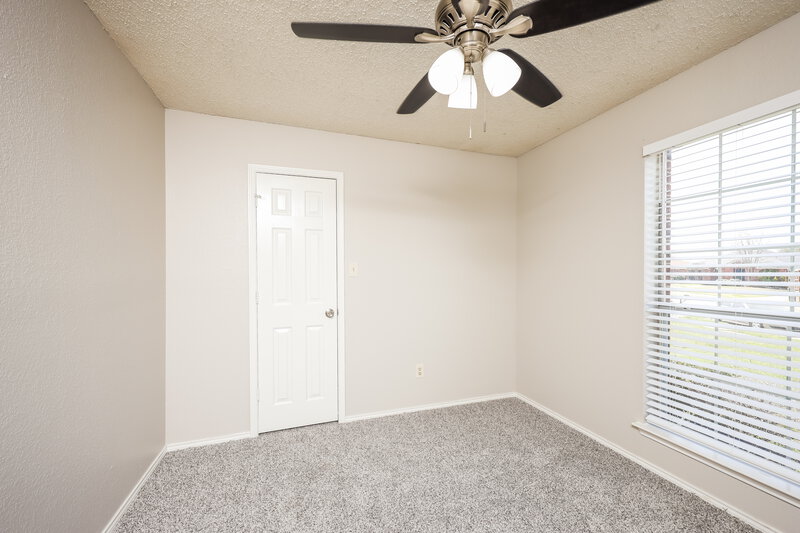 2,225/Mo, 2604 Park Valley Dr Mesquite, TX 75181 Bedroom View