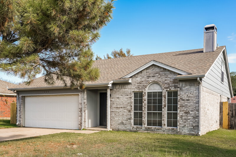 2,095/Mo, 1009 Neptune Ct Cedar Hill, TX 75104 Front View