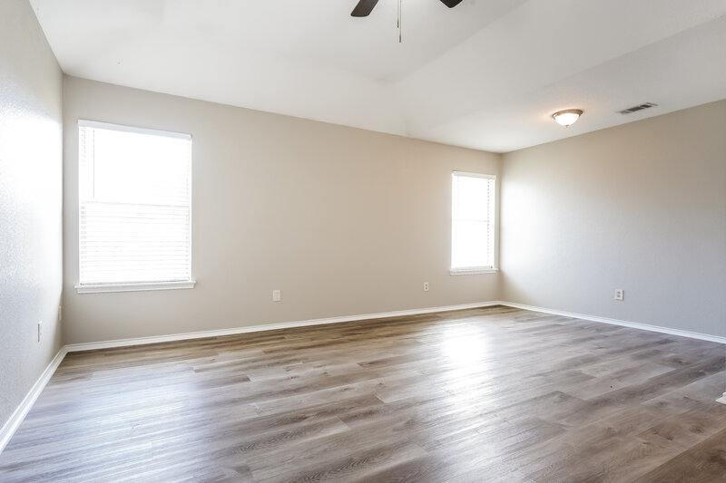 2,095/Mo, 1009 Neptune Ct Cedar Hill, TX 75104 Main Bedroom View