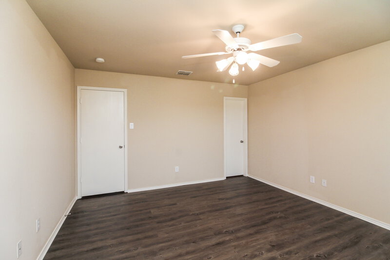 2,265/Mo, 1017 Hollow Oak Rd Lancaster, TX 75134 Master Bedroom View 2