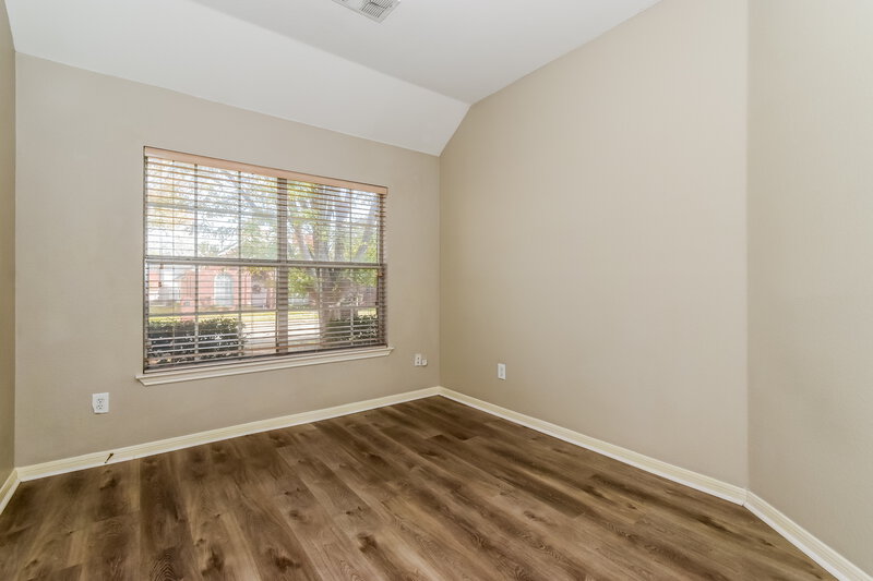 2,525/Mo, 1609 Lone Hollow Ct Garland, TX 75040 Bedroom View
