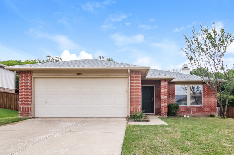 3,270/Mo, 9109 Glen Falls Ln Denton, TX 76210 External View