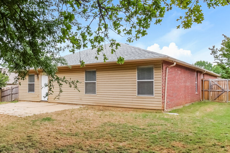 3,270/Mo, 9109 Glen Falls Ln Denton, TX 76210 Rear View 2