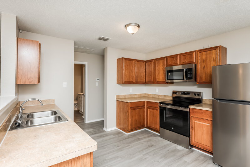 2,545/Mo, 2909 Paint Brush Pl Lancaster, TX 75134 Kitchen View 2