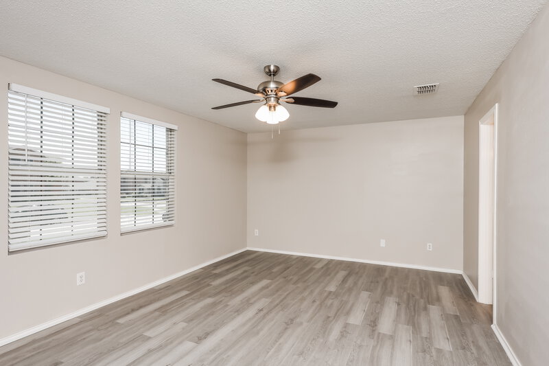 2,545/Mo, 2909 Paint Brush Pl Lancaster, TX 75134 Main Bedroom View