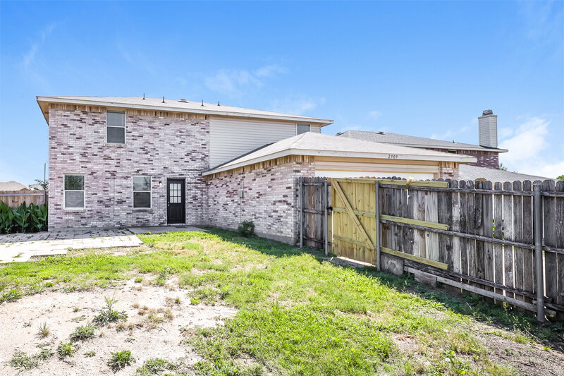 2,545/Mo, 2909 Paint Brush Pl Lancaster, TX 75134 Rear View 2