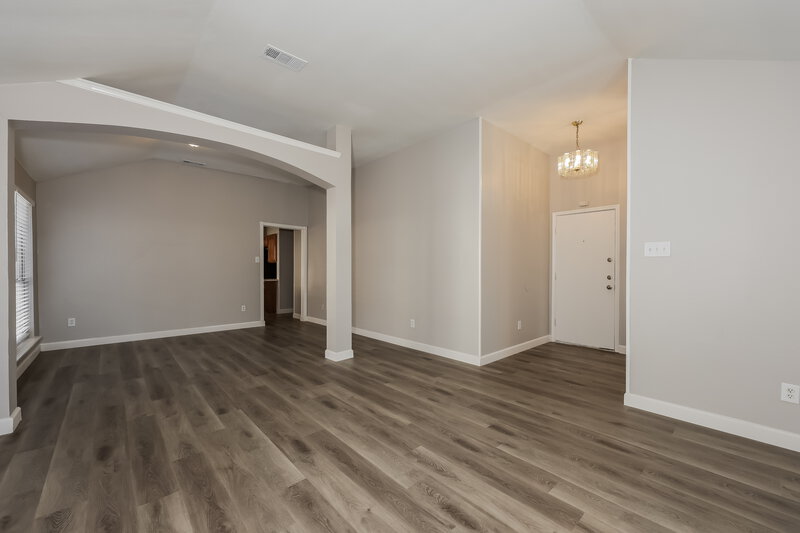 2,255/Mo, 5002 Wordsworth Dr Garland, TX 75043 Dining Room View 2