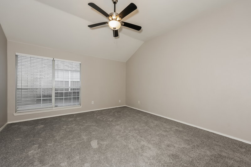 2,255/Mo, 5002 Wordsworth Dr Garland, TX 75043 Main Bedroom View