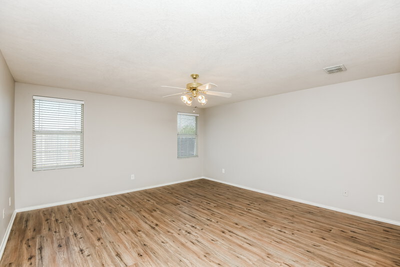 2,100/Mo, 1977 Lariat Dr Justin, TX 76247 Main Bedroom View