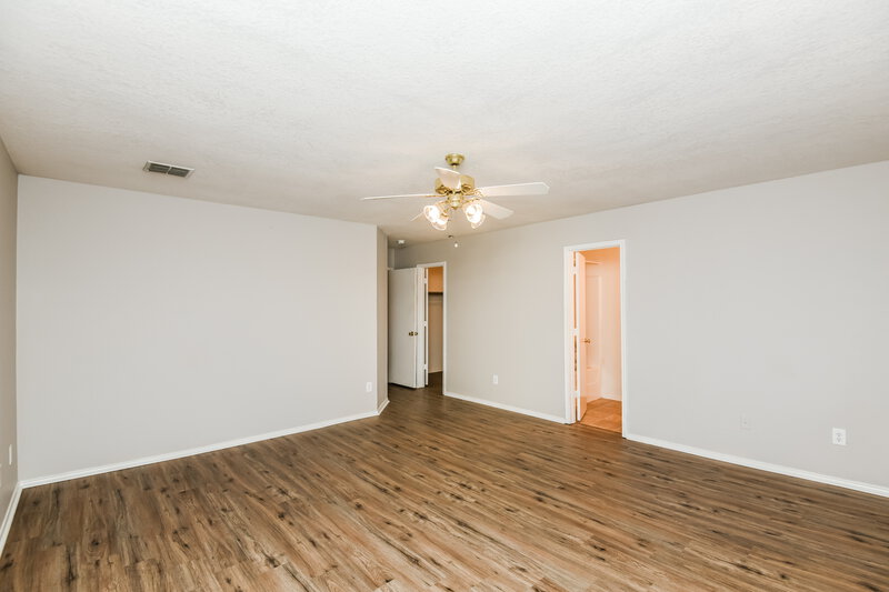 2,100/Mo, 1977 Lariat Dr Justin, TX 76247 Main Bedroom View 2
