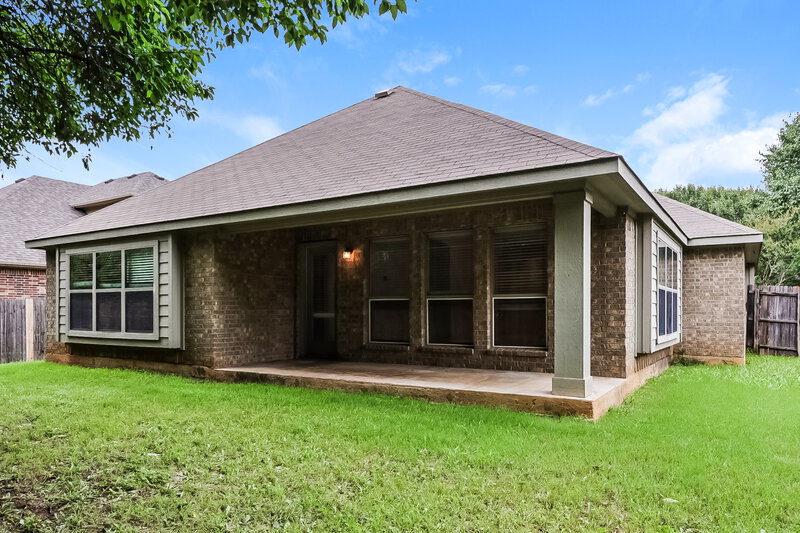2,380/Mo, 648 Vickie St Crowley, TX 76036 Rear View 2