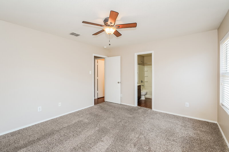 1,760/Mo, 801 San Miguel Trl Haslet, TX 76052 Main Bedroom View 2