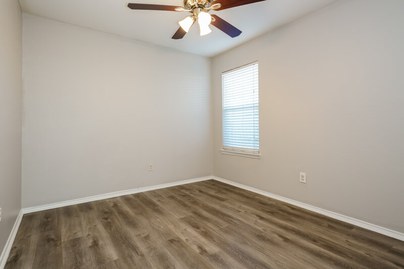 2,335/Mo, 939 Plumeria Dr Arlington, TX 76002 Bedroom View