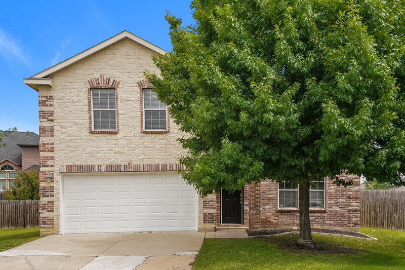 2,750/Mo, 1625 Grassy View Dr Fort Worth, TX 76177 External View