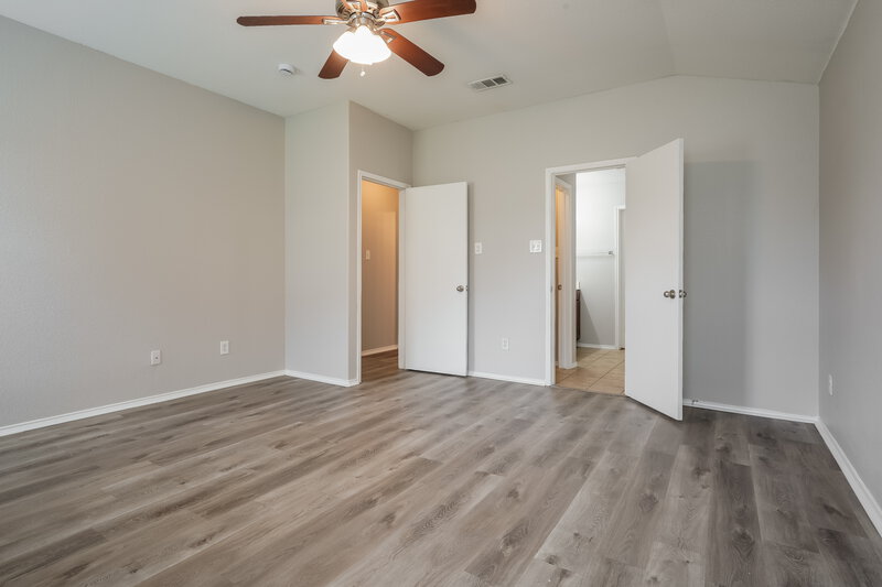 2,750/Mo, 1625 Grassy View Dr Fort Worth, TX 76177 Main Bedroom View 2