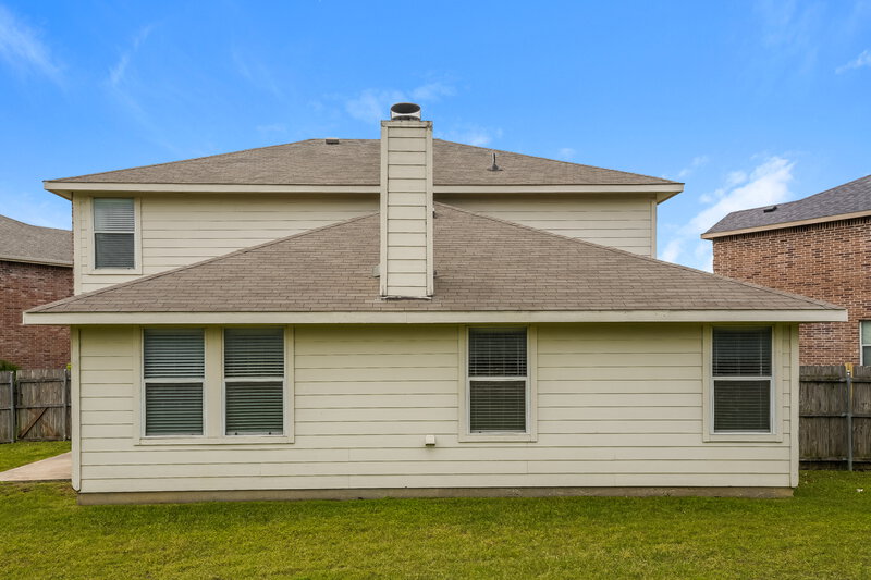 2,750/Mo, 1625 Grassy View Dr Fort Worth, TX 76177 Rear View