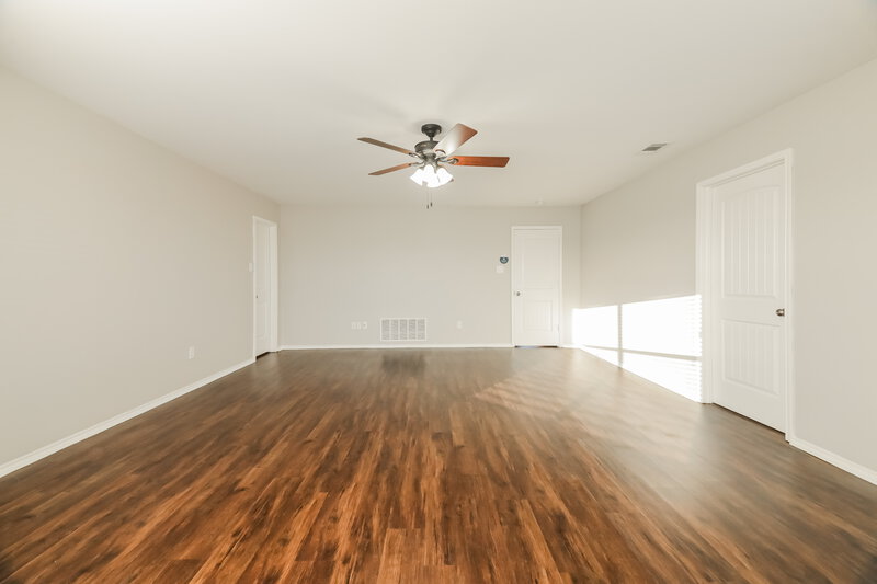 2,815/Mo, 4024 Cane River Rd Fort Worth, TX 76244 Main Bedroom View 2