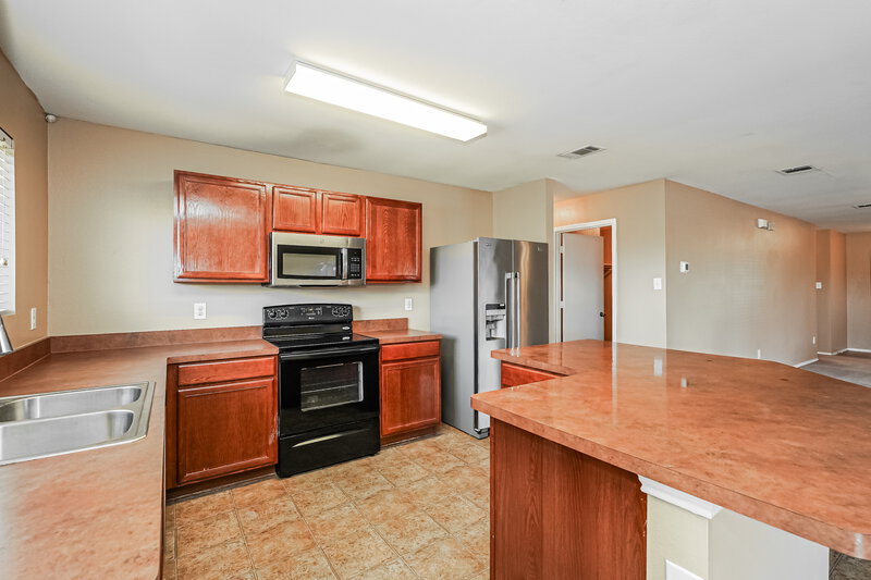 1,730/Mo, 10001 Chrysalis Dr Fort Worth, TX 76131 Kitchen View