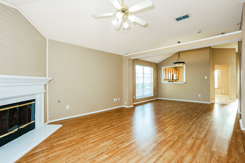 2,000/Mo, 2525 Concina Way Fort Worth, TX 76108 Living Room View
