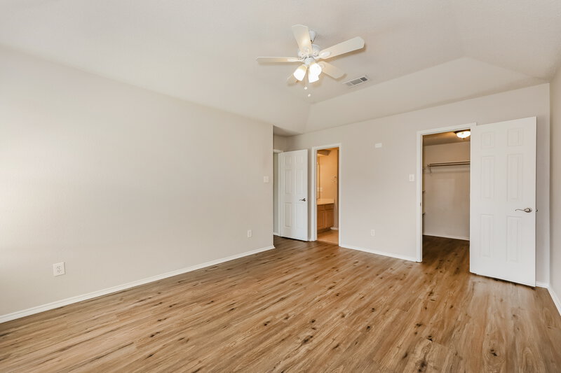 2,080/Mo, 1621 Whispering Cove Trl Fort Worth, TX 76134 Bedroom View 3