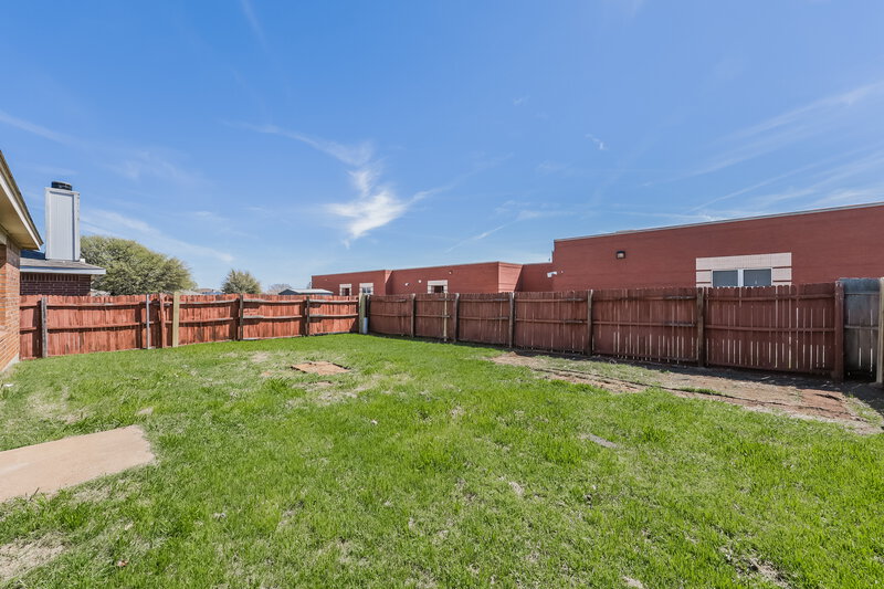 2,080/Mo, 1621 Whispering Cove Trl Fort Worth, TX 76134 Backyard View