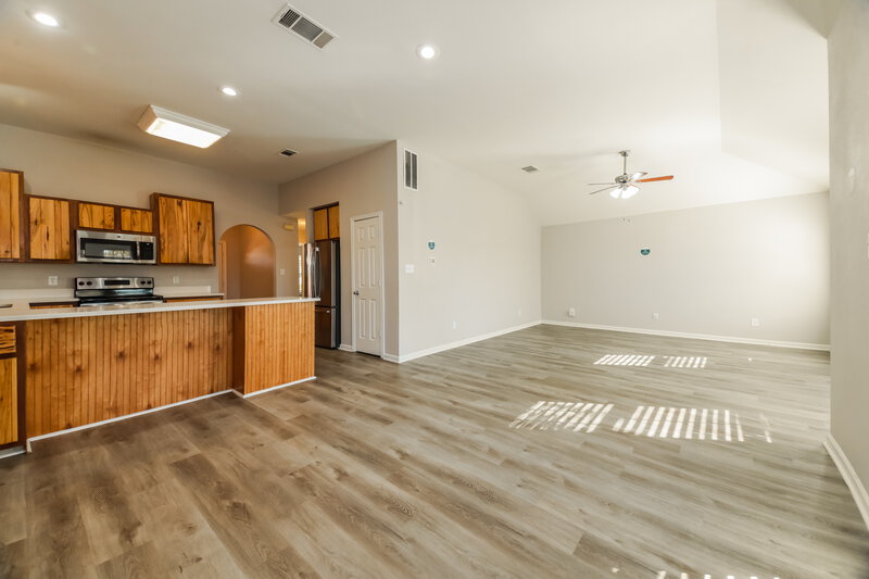 1,785/Mo, 313 E Hazelwood St Princeton, TX 75407 Dining Room View
