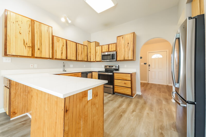 1,785/Mo, 313 E Hazelwood St Princeton, TX 75407 Kitchen View 2