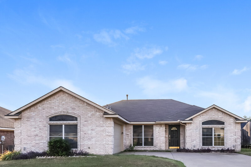 2,175/Mo, 829 Windswept Dr Cedar Hill, TX 75104 External View