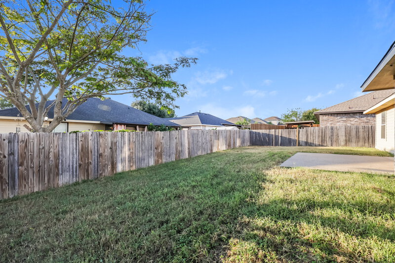 2,175/Mo, 829 Windswept Dr Cedar Hill, TX 75104 Backyard View