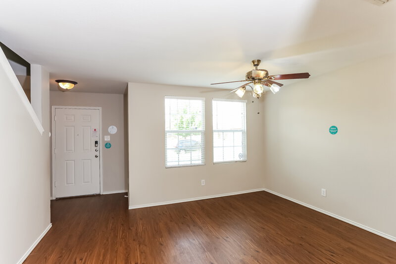3,520/Mo, 1421 Krista Dr Burleson, TX 76028 Living Room View