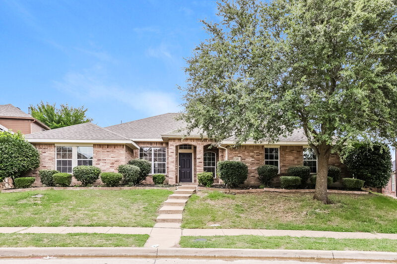 2,600/Mo, 608 Azalea Dr Glenn Heights, TX 75154 External View