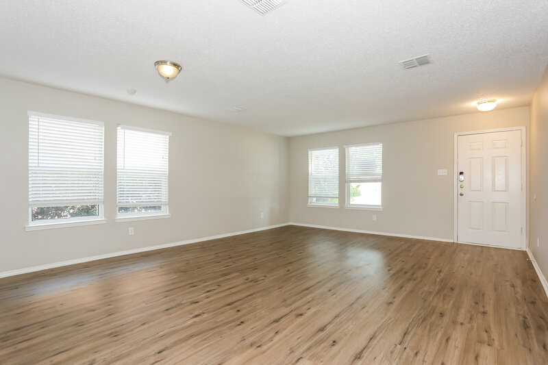 2,235/Mo, 1433 Lay St Cedar Hill, TX 75104 Living Room View