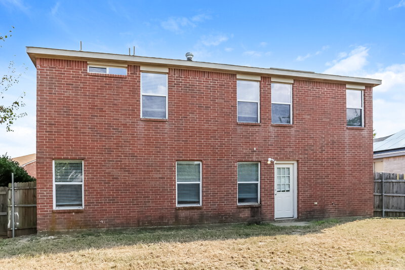 2,235/Mo, 1433 Lay St Cedar Hill, TX 75104 Rear View