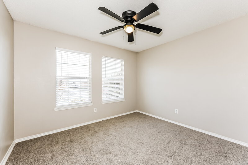 1,905/Mo, 833 Beaver Creek Dr Burleson, TX 76028 Bedroom View 2