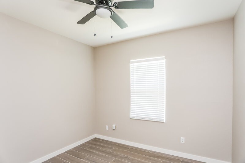 2,625/Mo, 429 Dove Creek Ln Glenn Heights, TX 75154 Bedroom View 4