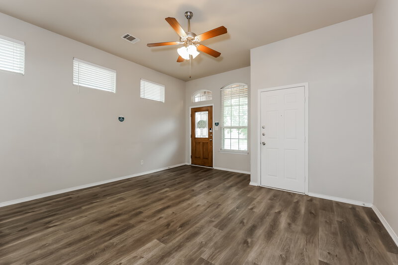 1,770/Mo, 5740 Parkview Hills Ln Fort Worth, TX 76179 Living Room View