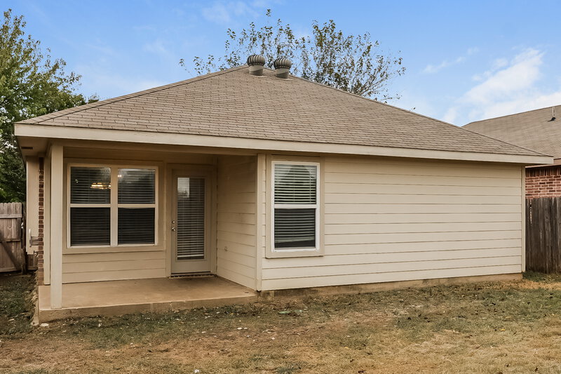 1,770/Mo, 5740 Parkview Hills Ln Fort Worth, TX 76179 Rear View