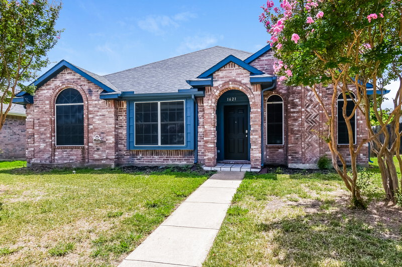 2,510/Mo, 1621 Cool Springs Dr Mesquite, TX 75181 Front View