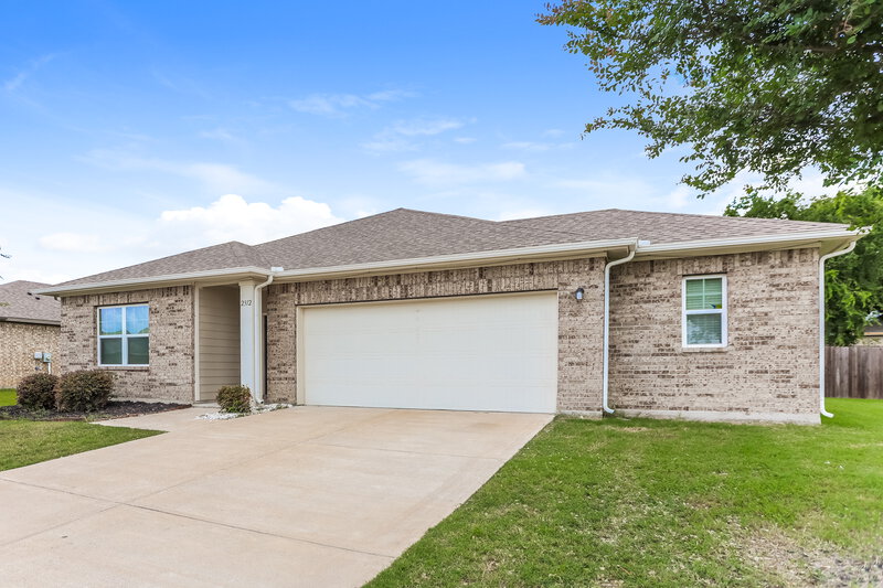 2,560/Mo, 2312 Agate Glenn Heights, TX 75154 External View
