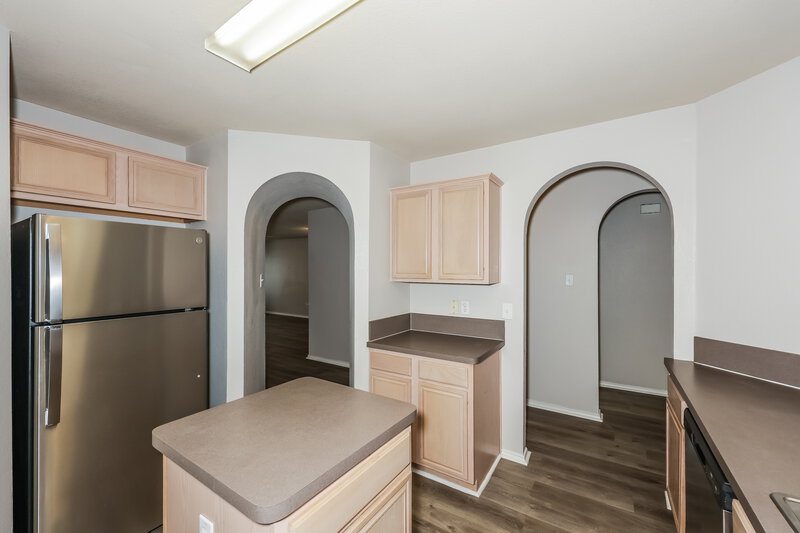 2,240/Mo, 522 Blueberry Hill Ln Mansfield, TX 76063 Kitchen View 2
